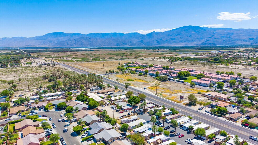 53228 Cesar Chavez St, Coachella, CA à vendre - Photo du bâtiment - Image 3 de 9