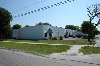 More details for 3667-3691 46th Ave N, Saint Petersburg, FL - Industrial for Sale