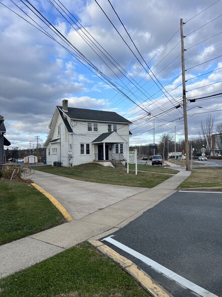 366 E Main St, Newark, DE for sale - Building Photo - Image 2 of 3