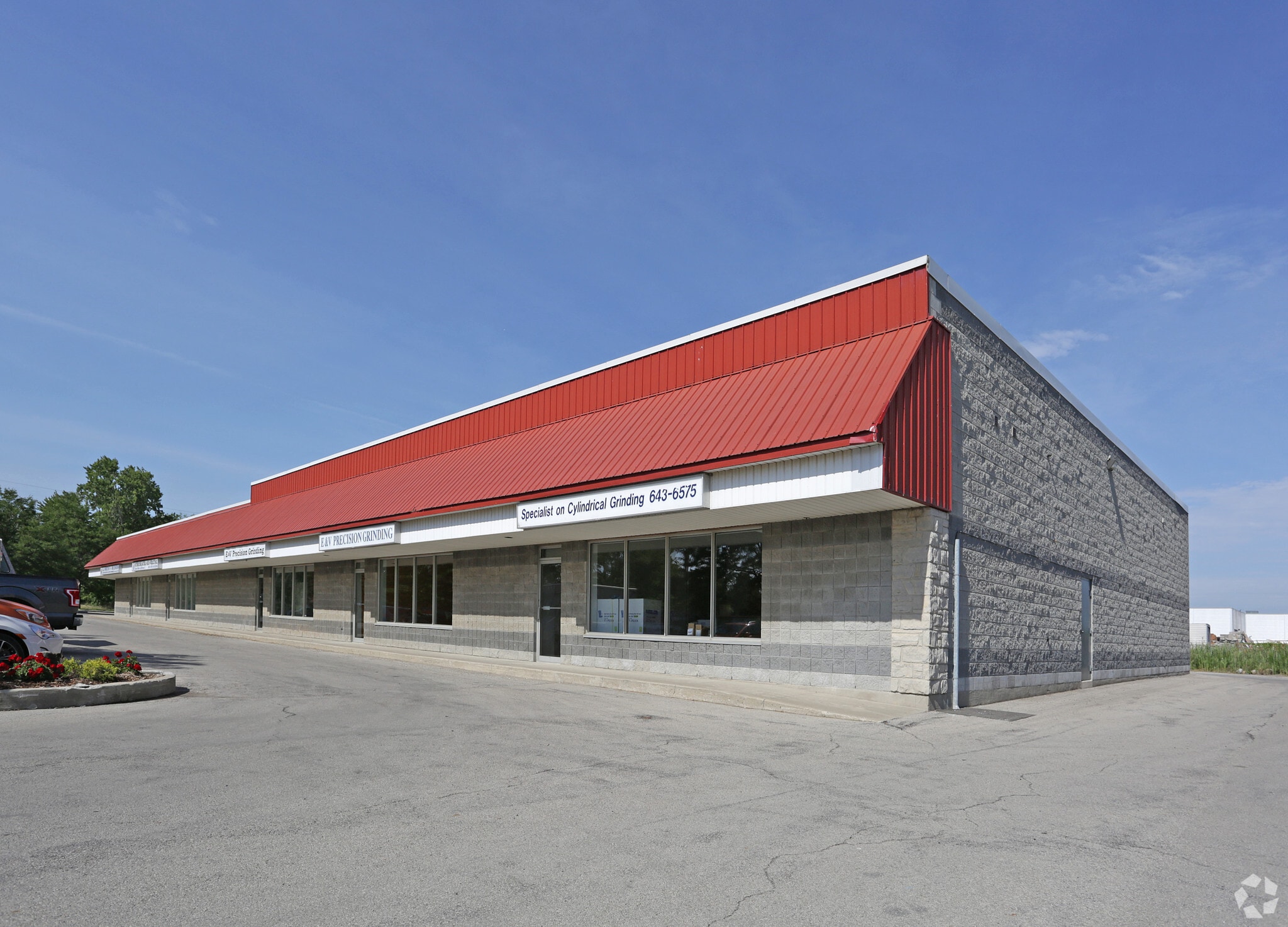 889 Barton St, Hamilton, ON for sale Building Photo- Image 1 of 6