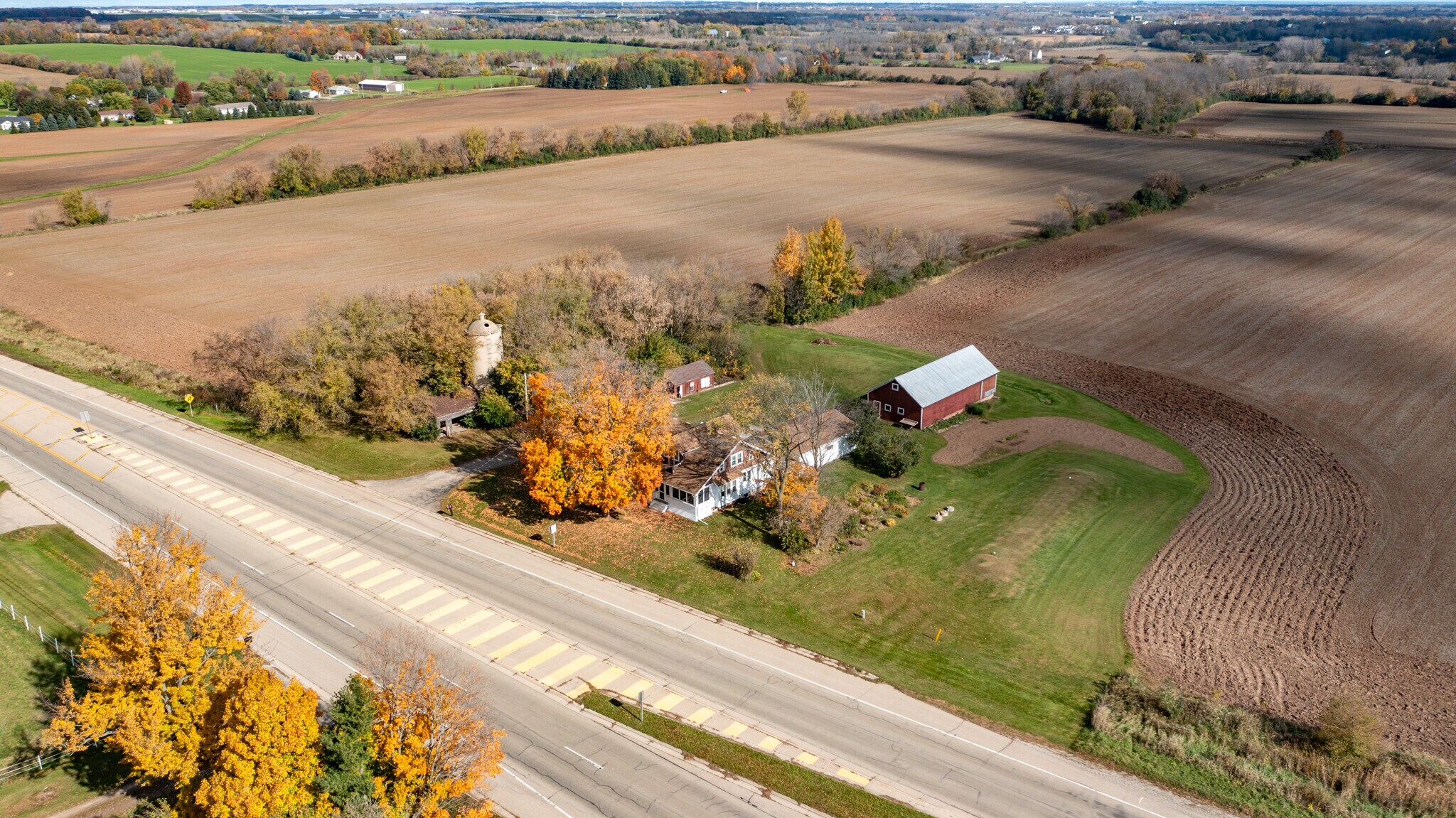 9134 Highway 76, Neenah, WI à vendre Photo du bâtiment- Image 1 de 20