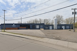 Plus de détails pour 700 Military Rd, Buffalo, NY - Commerce de détail à louer