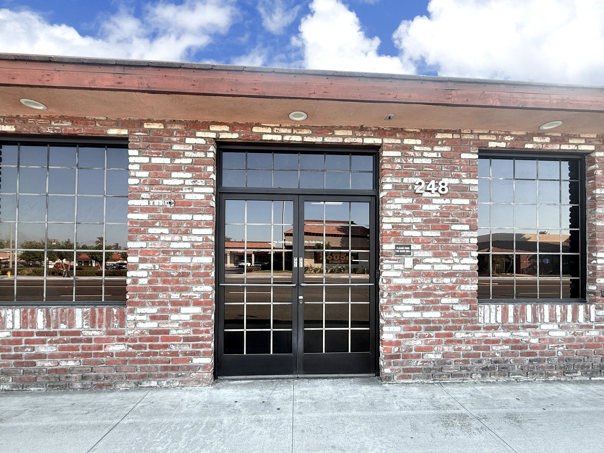 248-250 E Rowland St, Covina, CA for lease Interior Photo- Image 1 of 17