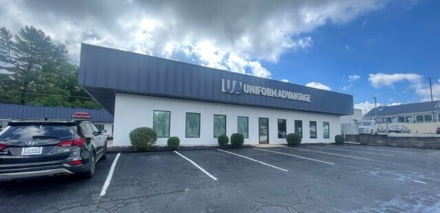 517 S Pleasantburg Dr, Greenville, SC à louer - Photo du bâtiment - Image 1 de 3