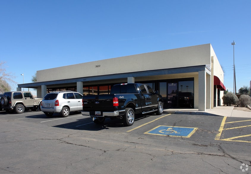 13824-13836 N 51st Ave, Glendale, AZ for lease - Primary Photo - Image 2 of 6