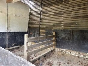 Langhurst Barn, Chiddingfold for lease Interior Photo- Image 2 of 3