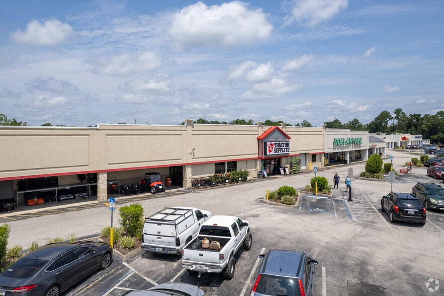 1160-1186 6th St, Macclenny, FL for lease - Building Photo - Image 1 of 5