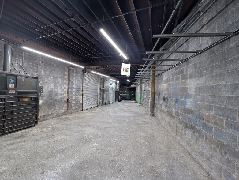 220-232 Grant St, Perth Amboy, NJ à louer - Photo du bâtiment - Image 2 de 5