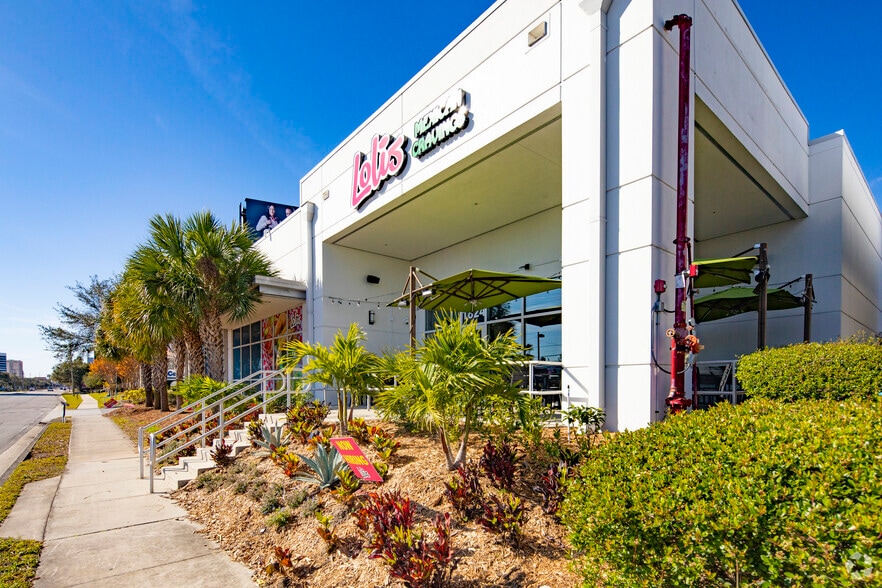1822 N West Shore Blvd, Tampa, FL à louer - Photo du bâtiment - Image 2 de 6
