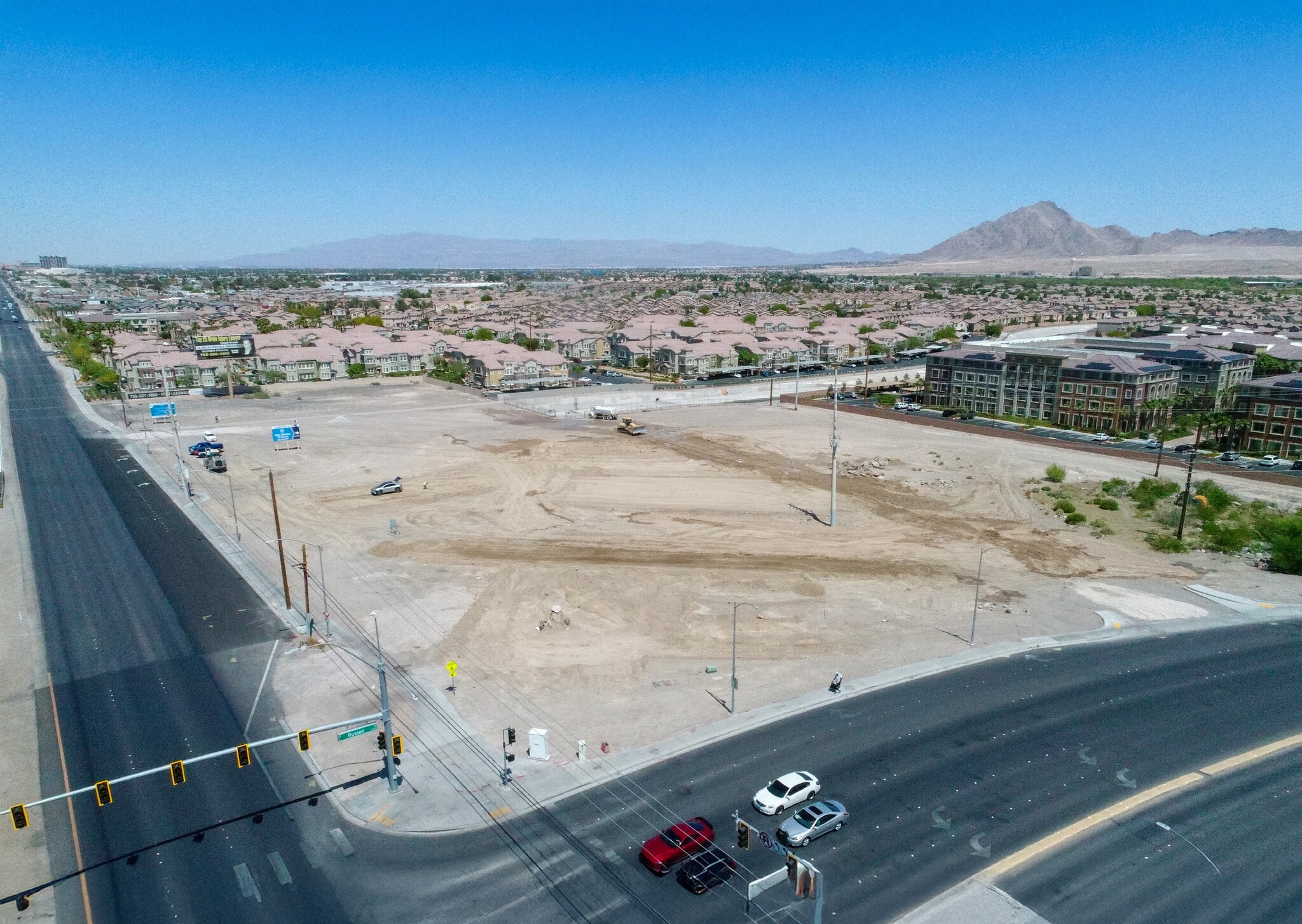 E Russell Rd, Henderson, NV for lease Primary Photo- Image 1 of 2