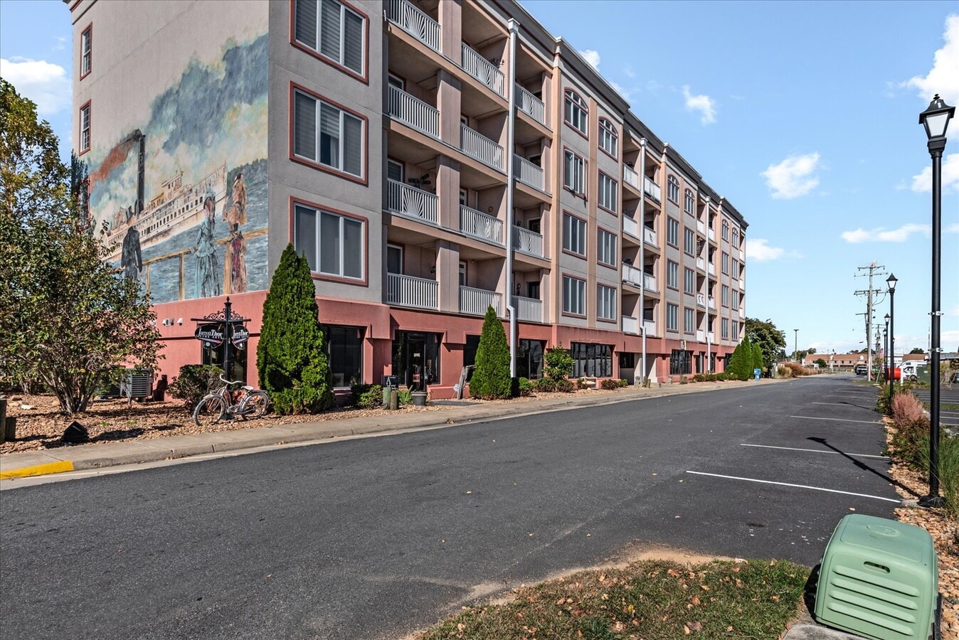 100 Taylor St, Colonial Beach, VA 22443 - Unit 101/102 - - Interior Photo - Image 2 of 56