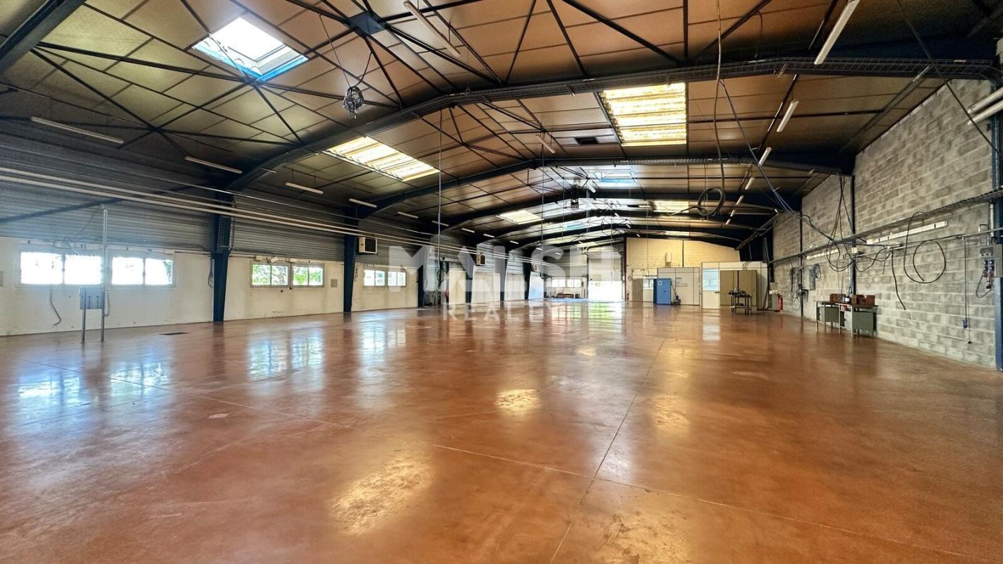 Flex in Miribel for sale Building Photo- Image 1 of 20