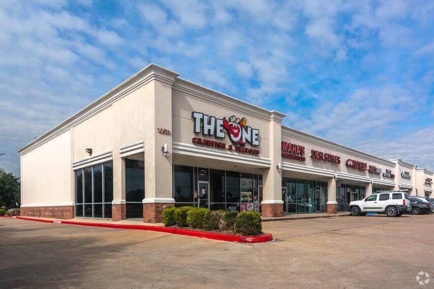 10511-10521 Jones Rd, Houston, TX for lease - Primary Photo - Image 1 of 4