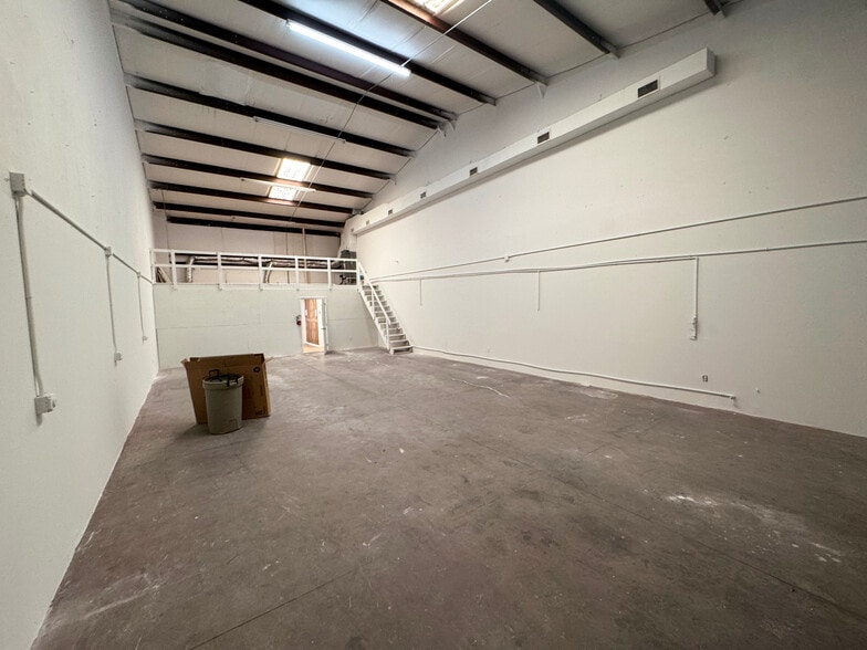 4776 Radio Rd, Naples, FL for lease - Building Photo - Image 2 of 7