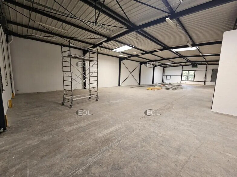 Flex dans Ivry-sur-Seine à louer - Photo du bâtiment - Image 2 de 9