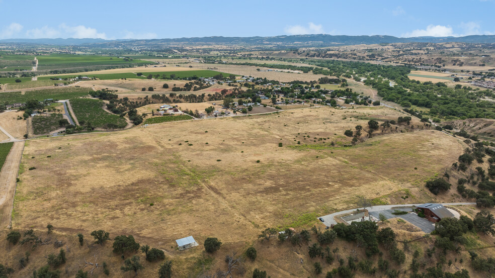 11350 River Rd, San Miguel, CA for sale - Aerial - Image 3 of 16