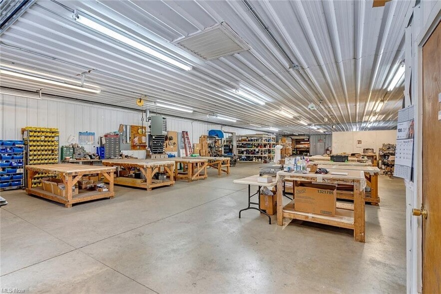 10725 Struthers Rd, New Middletown, OH for sale - Building Photo - Image 3 of 13