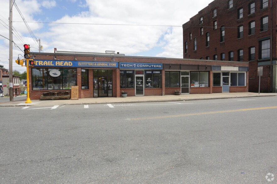 1-5 S Main St, Orange, MA à vendre - Photo du bâtiment - Image 3 de 3