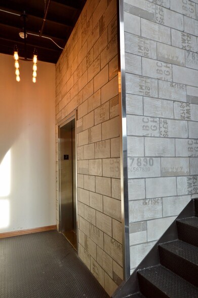 1800-1814 W Cuyler Ave, Chicago, IL à louer - Hall d’entrée - Image 3 de 10