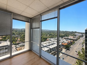 16255 Ventura Blvd, Encino, CA for lease Interior Photo- Image 2 of 6