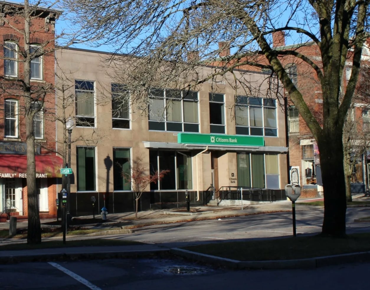 15 Main St, Keene, NH à louer Photo principale- Image 1 de 37