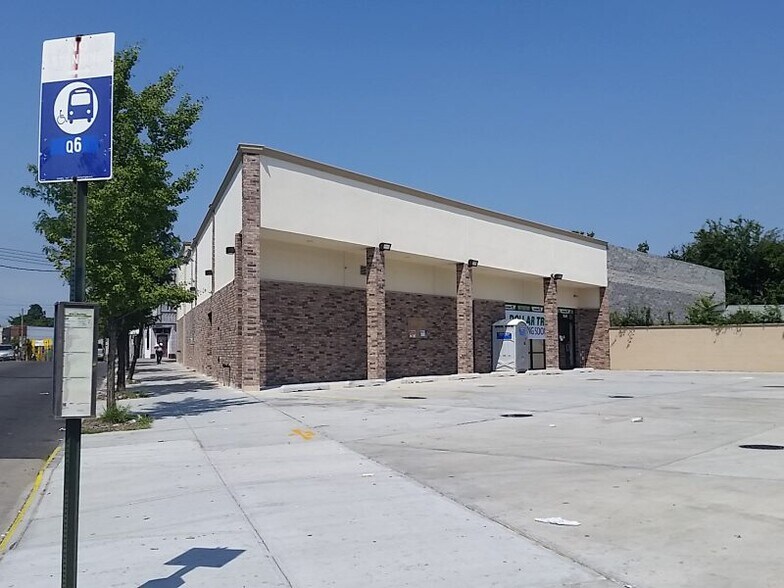 115-53 Sutphin Blvd, Jamaica, NY for lease - Building Photo - Image 2 of 9
