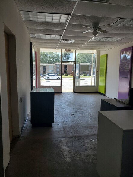 5320 Riverdale Rd, Atlanta, GA à louer - Photo intérieure - Image 3 de 18