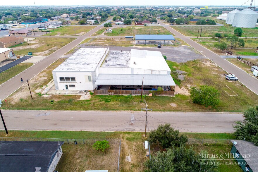 218 Industrial Street, Edcouch, TX à vendre - Photo du bâtiment - Image 3 de 9