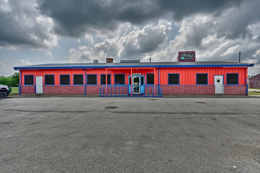 23473 FM 39, Iola, TX for sale - Building Photo - Image 3 of 25