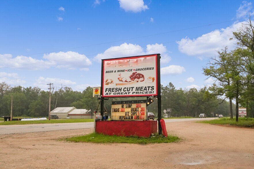 17275 Caberfae Hwy, Wellston, MI à vendre - Photo du bâtiment - Image 3 de 22