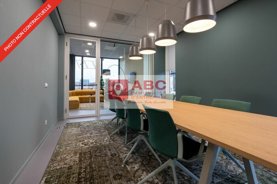 Office in Montpellier for lease - Building Photo - Image 1 of 4