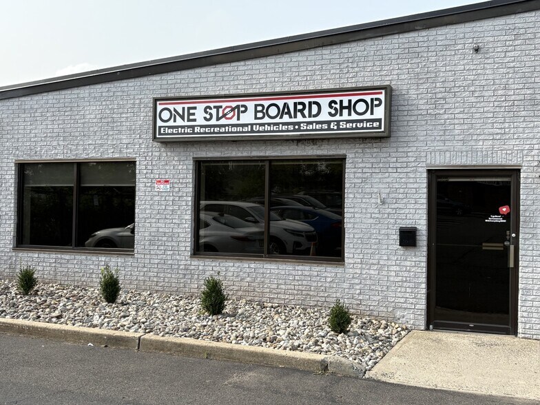 21-29 Union Ave, Somerville, NJ à louer - Photo du bâtiment - Image 2 de 7