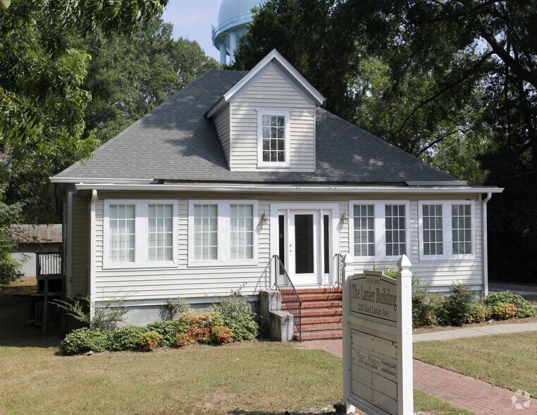 220 Lanier Ave, Fayetteville, GA à vendre - Photo du bâtiment - Image 2 de 2