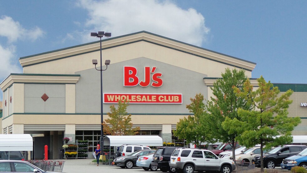 288 Larkin Dr, Monroe, NY à louer - Photo du bâtiment - Image 3 de 6