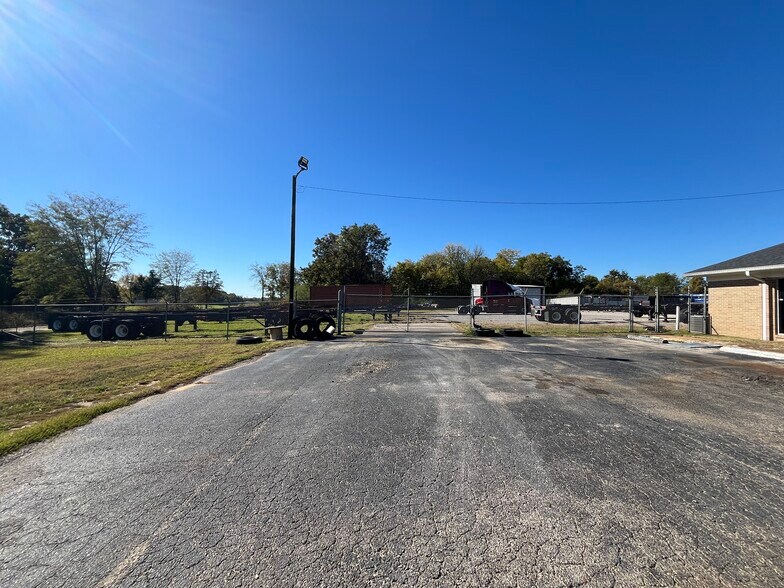 7643 Highway 178, Olive Branch, MS à vendre - Photo du bâtiment - Image 2 de 16