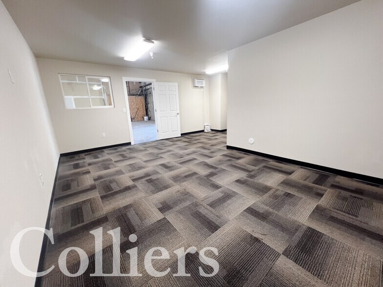 1233 W Boeing St, Boise, ID for lease - Building Photo - Image 2 of 11