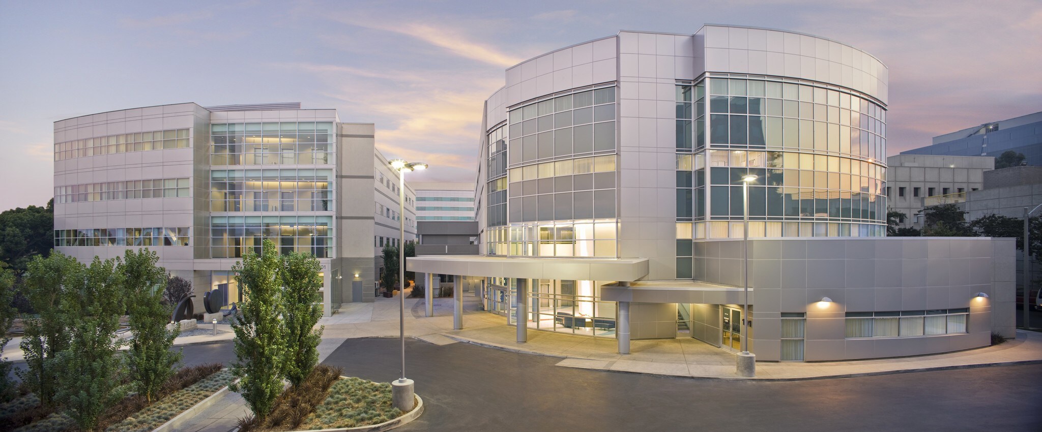 191 S Buena Vista St, Burbank, CA à louer Photo principale- Image 1 de 5