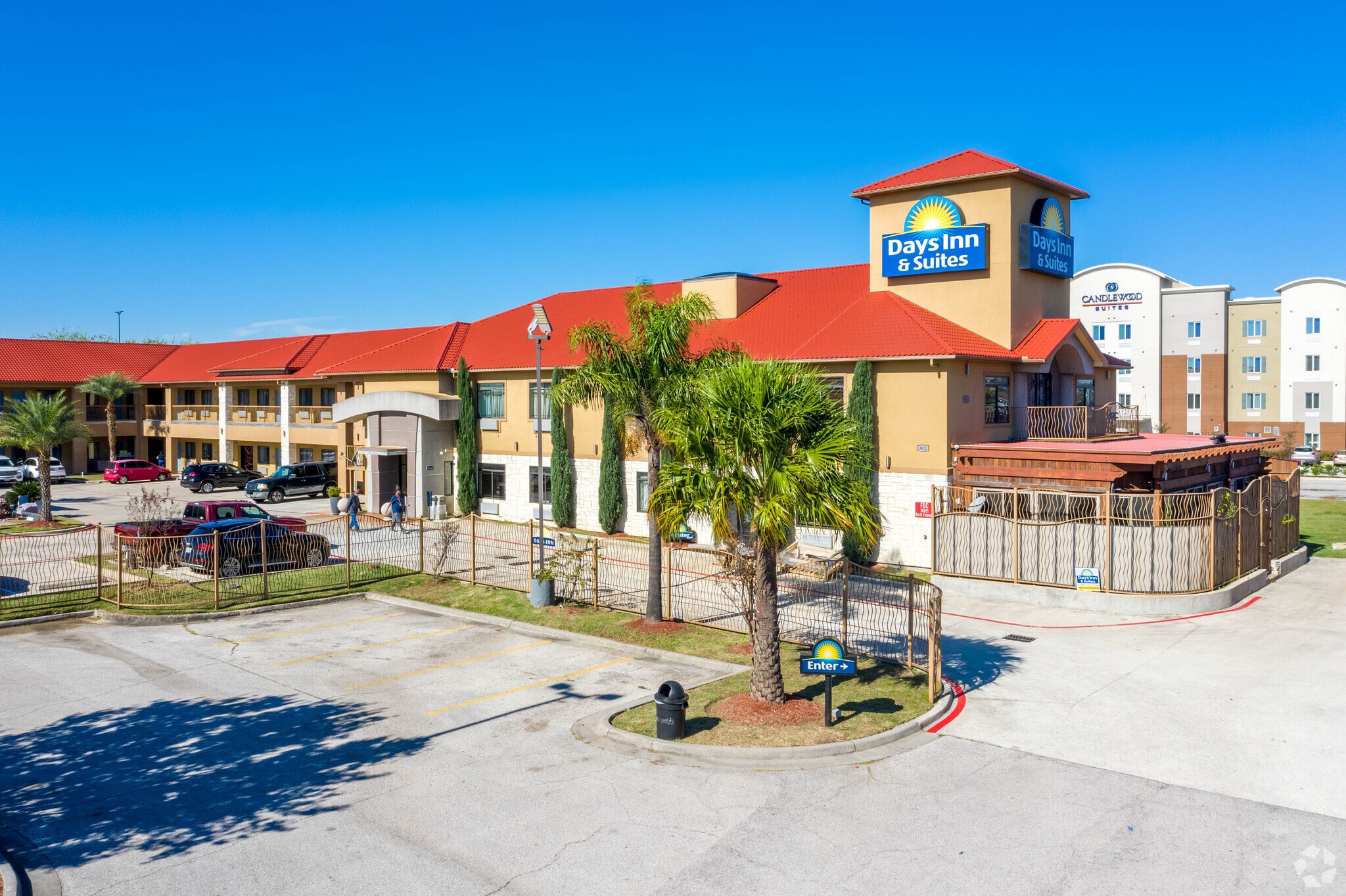 16021 North Fwy, Houston, TX for sale Primary Photo- Image 1 of 6