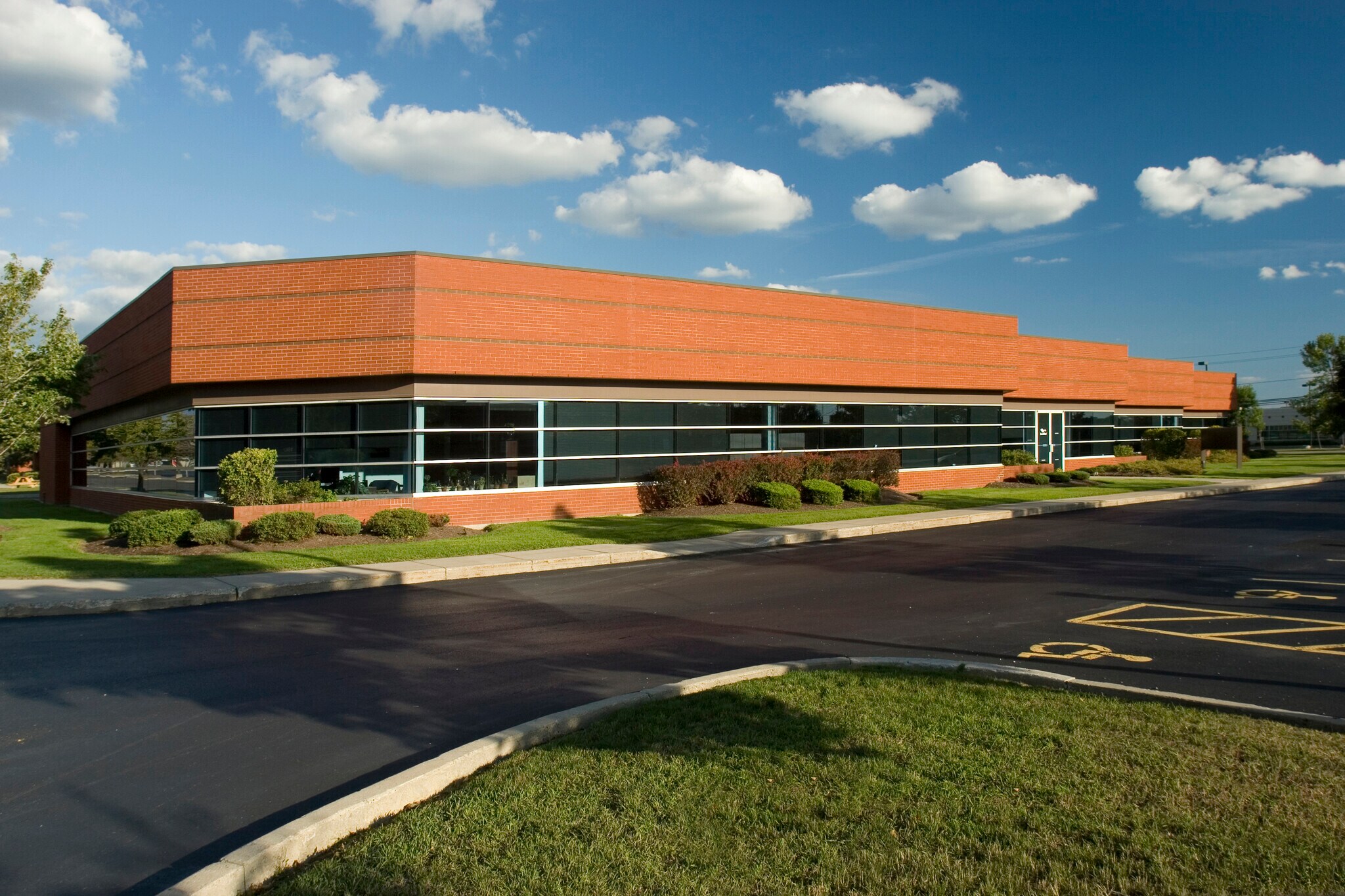 75 Earhart Dr, Amherst, NY for lease Building Photo- Image 1 of 17