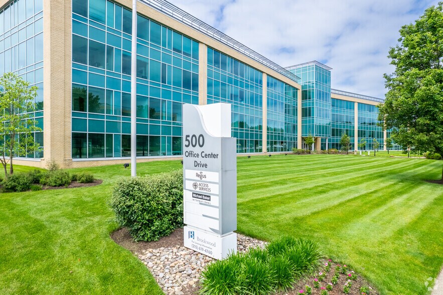 500 Office Center Dr, Fort Washington, PA à louer - Photo du bâtiment - Image 3 de 9