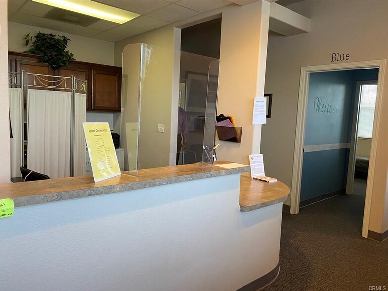 2107 Forest Ave, Chico, CA à vendre - Photo intérieure - Image 2 de 22