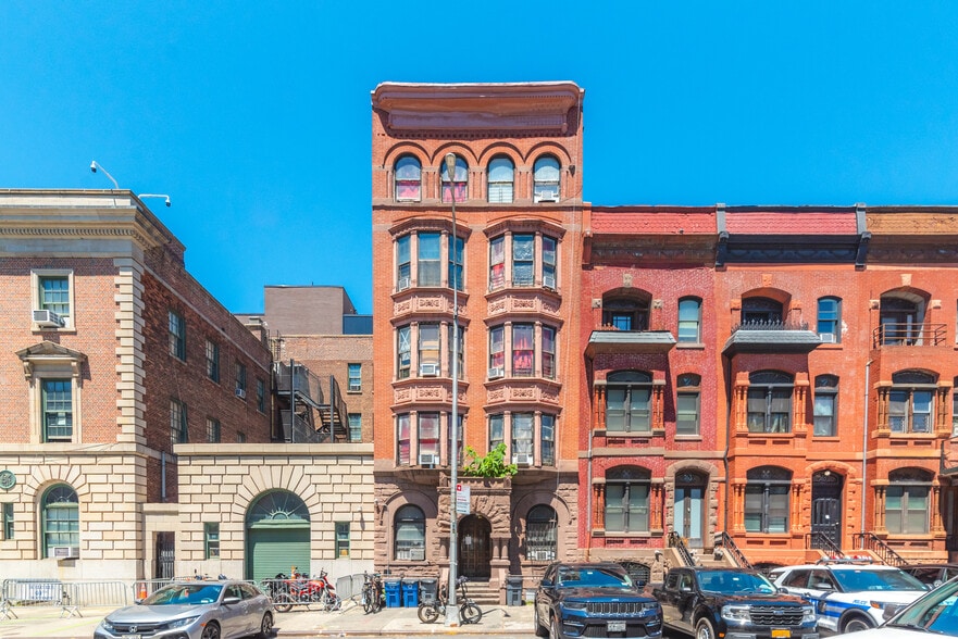 261 Alexander Ave, Bronx, NY for sale - Building Photo - Image 3 of 19