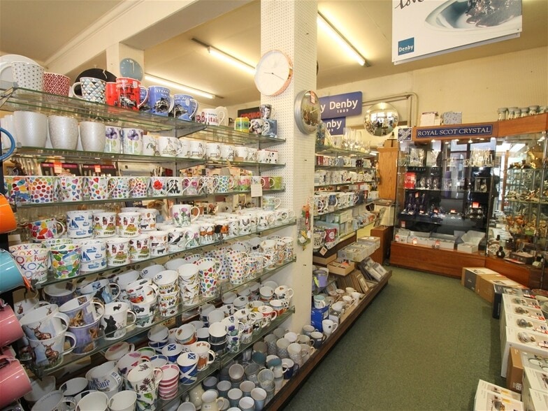 MacDonald's Hardware and Two Flats, Dingwall for sale - Building Photo - Image 3 of 22