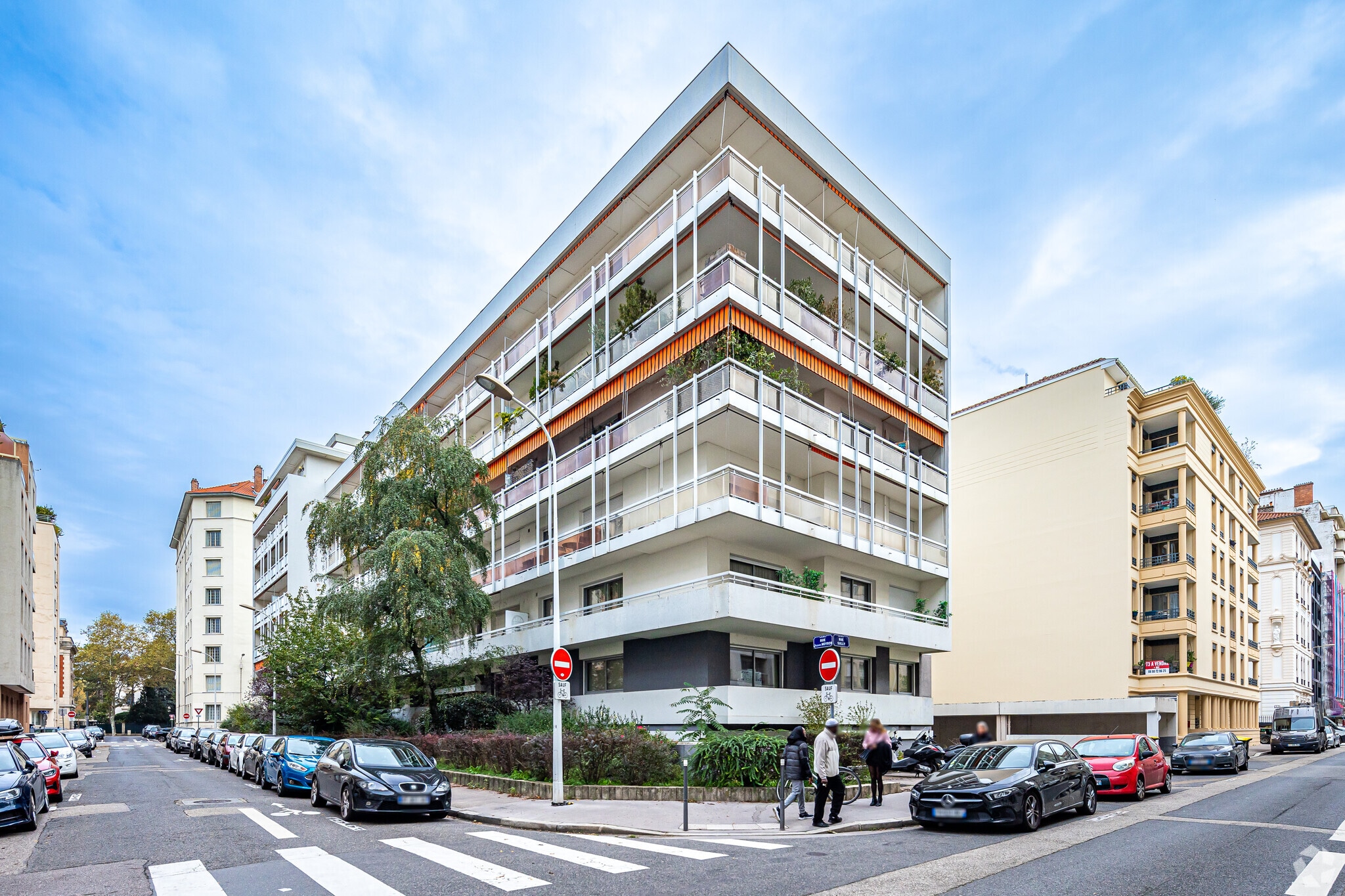 Office in Lyon for lease Primary Photo- Image 1 of 3