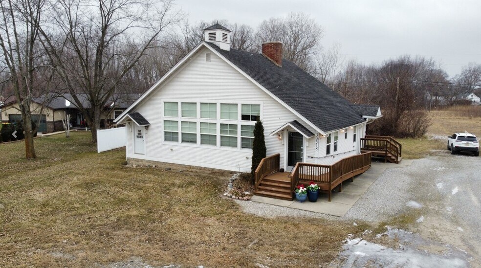 33494-33518 Jefferson Ave, Brownstown, MI à vendre - Photo du bâtiment - Image 2 de 13