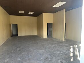 900-910 W Lomita Blvd, Los Angeles, CA for lease Interior Photo- Image 1 of 5
