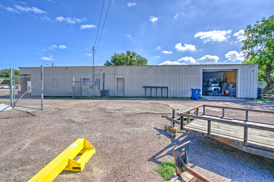 1016 Voss Ave, Odem, TX for sale - Building Photo - Image 3 of 13