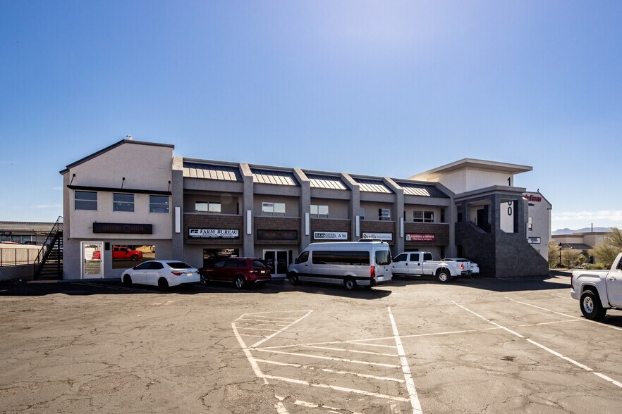 1600 Mcculloch Blvd N, Lake Havasu City, AZ à louer - Photo du bâtiment - Image 3 de 19