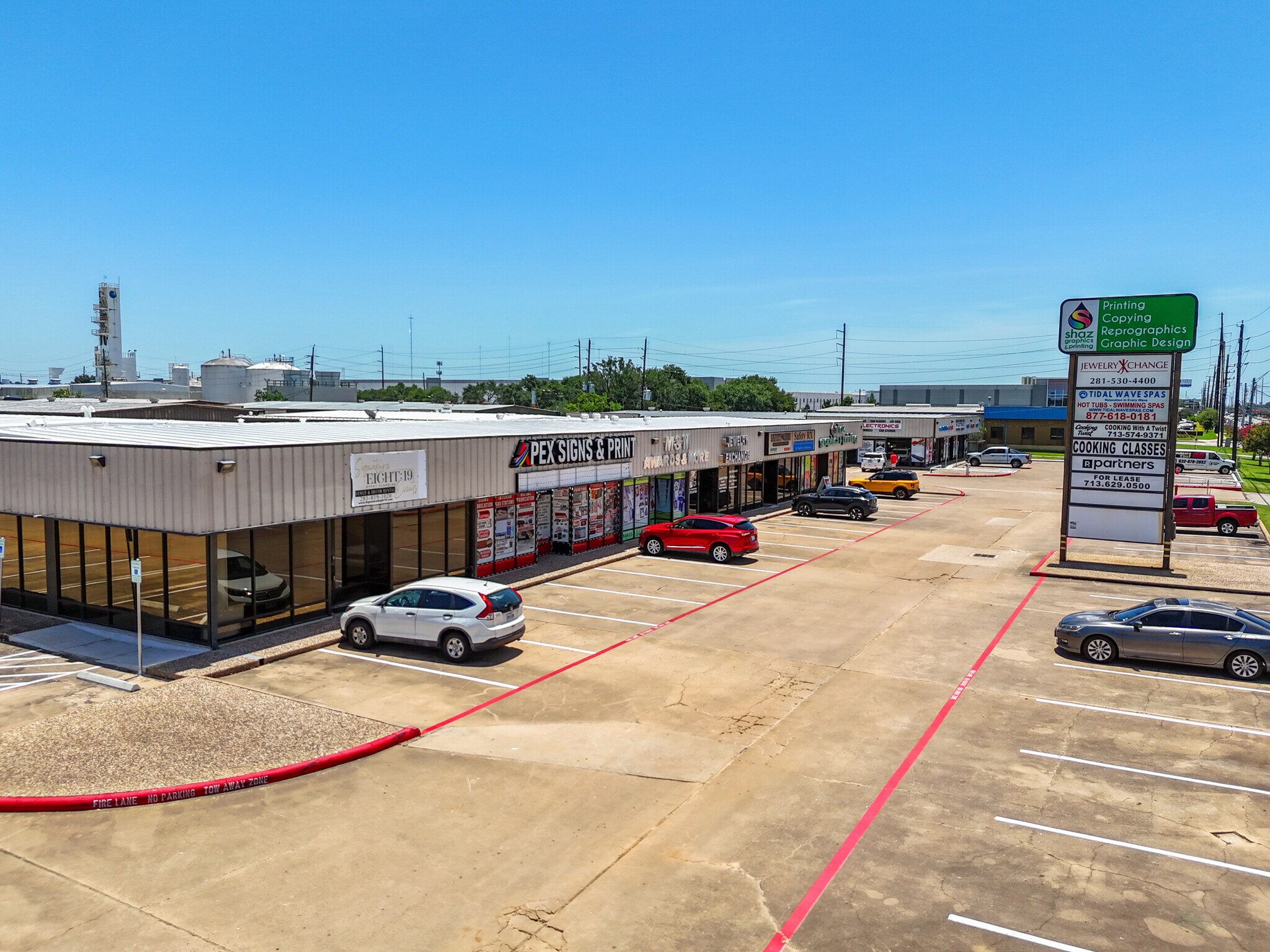 12999-13003 Murphy Rd, Stafford, TX à louer Photo du bâtiment- Image 1 de 30
