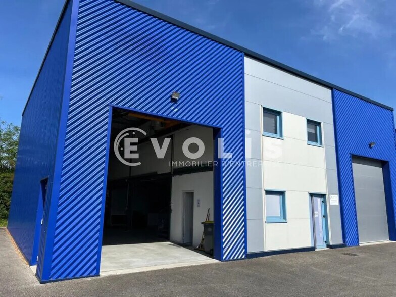 100 Allée Des Erables, Blyes à vendre - Photo du bâtiment - Image 3 de 17